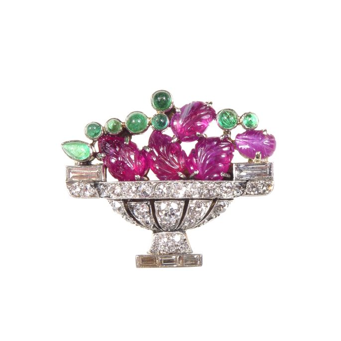 Art Deco carved ruby, emerald and diamond tutti frutti jardiniere brooch | MasterArt